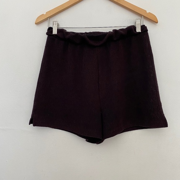 **$5 SALE** H&M Purple Knit Beach Elastic Waist Shorts - Picture 1 of 3